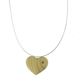 cuore con collana in metallo