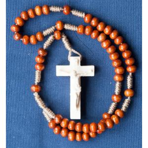 Rosenkranz mit barockem Kreuz