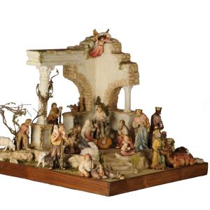 Ruinenkrippe orientalisch mit 21 Figuren aus Holz