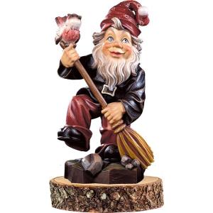 Home-gnome on pedestal